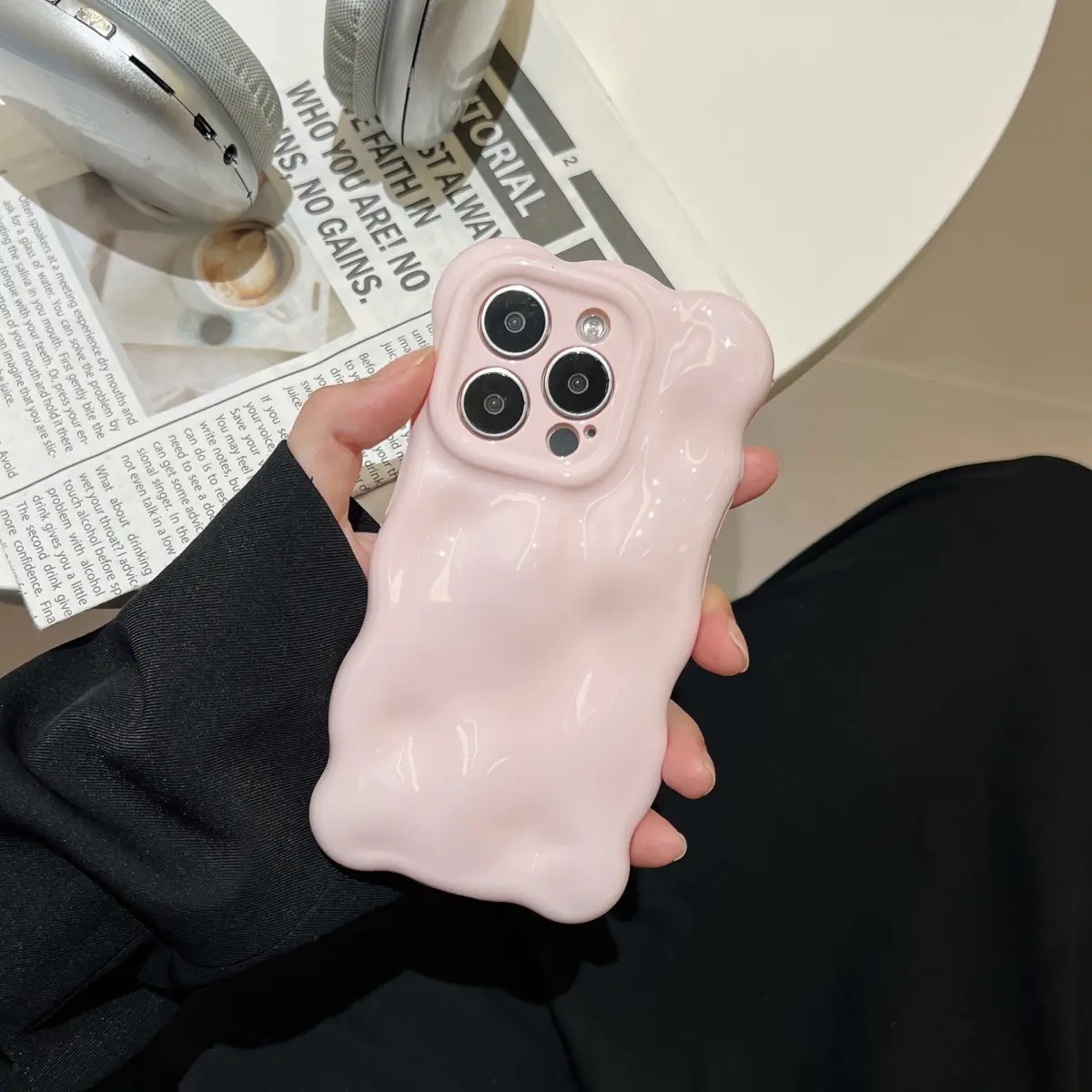 Coque ondulée rose pâle anti-chute pour iPhone 11 à 18 Pro Max