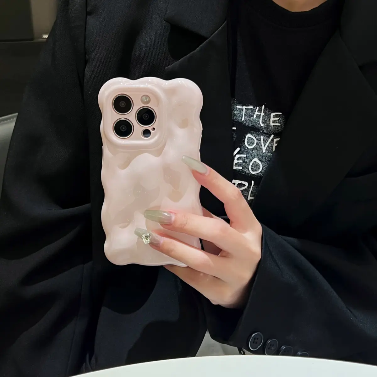 Coque ondulée rose pâle anti-chute pour iPhone 11 à 18 Pro Max