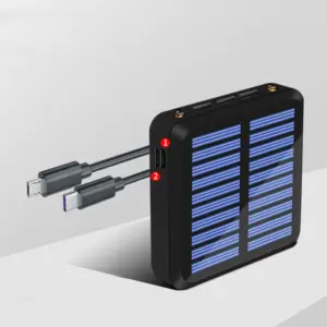 mini batterie solaire carrée